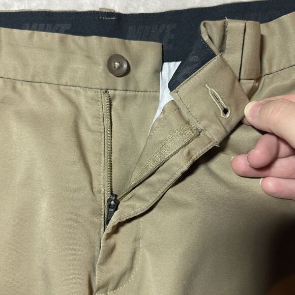 Nike Golf Dri Fit Casual Flat Front Chino Shorts Mens Size 38 Beige - Picture 2 of 6